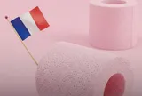 Tại sao giấy vệ sinh ở Pháp lại có màu hồng?