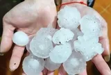 Chuyên gia lý giải mưa đá hiếm gặp đầu tháng 5, cảnh báo còn tiếp diễn