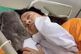 Ca sĩ Tuấn Hưng gây xôn xao với hình ảnh tiều tụy trong bệnh viện