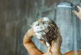 Gội đầu thế nào mới là đúng? Đơn giản nhưng hầu hết mọi người đều sai