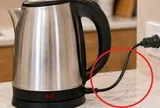 Nhiều người dùng ấm siêu tốc nhưng không biết: Sau khi nước sôi có nên rút điện ngay?