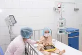 Bé trai 18 tháng tuổi hiến tủy cứu chị gái 4 tuổi: Câu chuyện khiến nhiều người xúc động