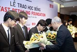 Chín học sinh Việt Nam nhận học bổng toàn phần du học Nhật Bản của Quỹ Fast Retailing