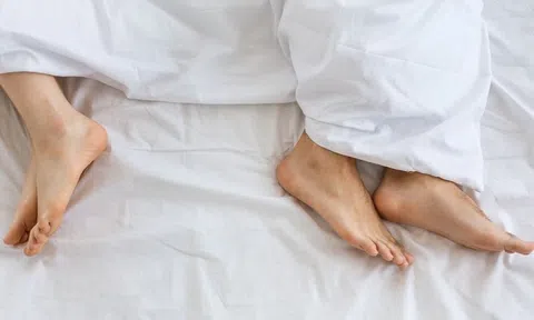 8 cách đơn giản giúp nam giới tăng cường sinh lý, không dùng thuốc