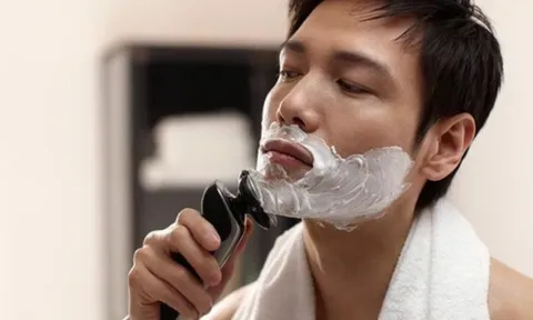 Cạo râu trước hay sau khi tắm là tốt nhất? Thì ra bấy lâu rất nhiều nam giới vẫn đang làm sai