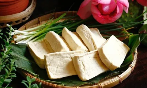 Đậu phụ - “kho canxi” rẻ tiền gấp 10 lần thịt bò: Ăn đều mùa đông giúp ruột khỏe, xương chắc, cholesterol giảm