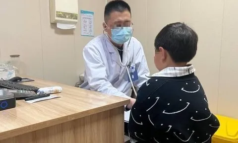 KỲ LẠ bé 8 tuổi phát hiện ung thư phổi khi khám định kỳ, NHƯNG bác sĩ nói: "Không đáng lo!"