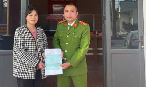 Người phụ nữ SN 2000 phát hiện tài khoản có 1 tỷ đồng không rõ lai lịch, công an cùng tới NH Vietinbank xác minh nguồn gốc