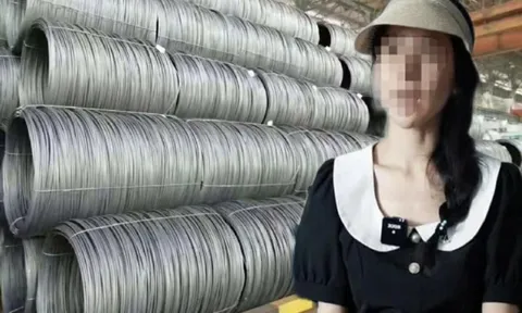 Khách đặt mua 66 tấn thép không mặc cả, còn chuyển khoản cọc trước 746 triệu đồng, chủ cửa hàng nhận tiền xong liền bị cảnh sát điều tra nguồn tiền