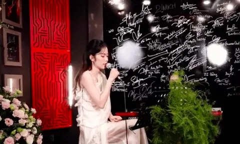 Nhân vật cứ xuất hiện là gây tranh cãi, ngang nhiên mang hit toàn cầu của thành viên BLACKPINK đi diễn khắp nơi