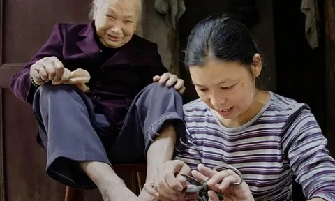 Dù gia đình có bao nhiêu người con đi nữa thì đây vẫn là người con hiếu thảo với bố mẹ nhất!