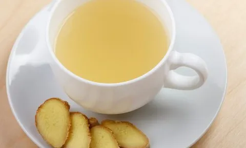 Người đàn ông 48 tuổi uống trà gừng mỗi ngày, 1 năm sau đi khám kết quả khiến bác sĩ "chấn động"