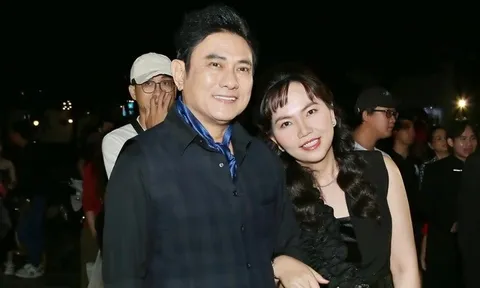 "Ông trùm phản diện" Hoàng Phúc hâm nóng tình yêu với vợ trẻ