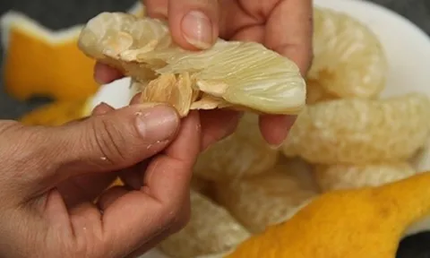 Bưởi rất tốt, nhưng kết hợp với thứ này chẳng khác nào độc dược tàn phá gan