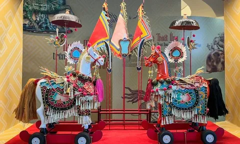 Long Mã khai văn: Sắc xuân di sản hút khách tại Bảo tàng Hà Nội