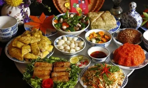 Các món ăn trên mâm cỗ Tết là ‘sát thủ’ của bệnh huyết áp, tim mạch