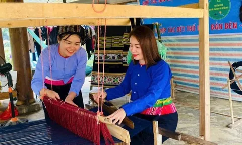 Người giữ lửa văn hóa Thái trước nguy cơ mai một