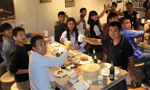 Đi họp lớp về, tôi thấm thía 5 sự thật chưa ai nói