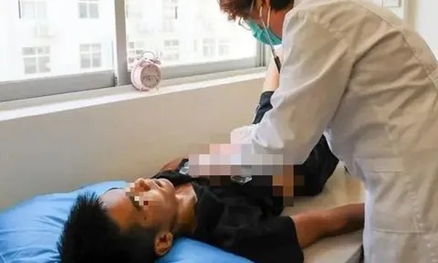 Chàng trai trẻ "tá hỏa" vì thấy dấu hiệu sùi mào gà, sốc nặng khi bác sĩ nói: 25% nam giới giống anh