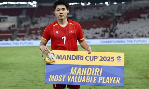 Liên tục tỏa sáng, Đình Bắc lại sắp "ẵm" thêm giải thưởng?