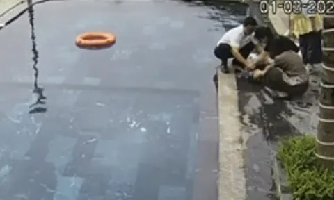 Cháu bé 3 tuổi đuối nước tại hồ bơi khu nghỉ dưỡng