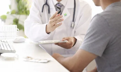 Nam công nhân 27 tuổi khó thở, co quắp kéo dài, đến viện tâm thần phát hiện nguyên nhân bất ngờ