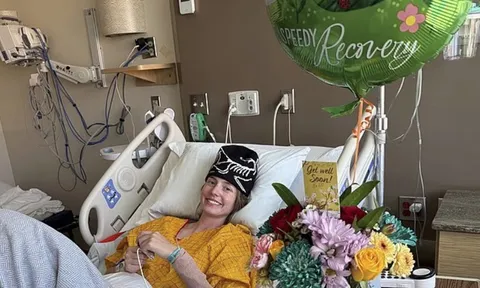 Nữ kỹ sư bàng hoàng phát hiện ung thư ở tuổi 25 - đây là triệu chứng duy nhất cô gặp phải