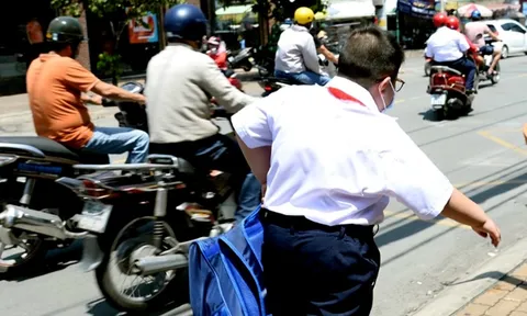 Hơn 40% học sinh TP.HCM thừa cân, béo phì, 'điểm tên' trà sữa, nước ngọt, đồ ăn nhanh