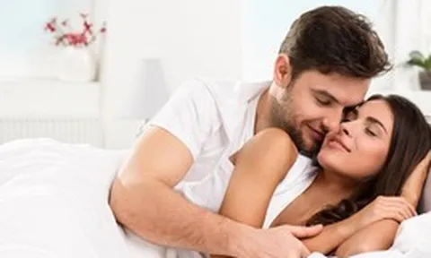 Đàn ông giỏi "chuyện ấy" thường có 5 đặc điểm này