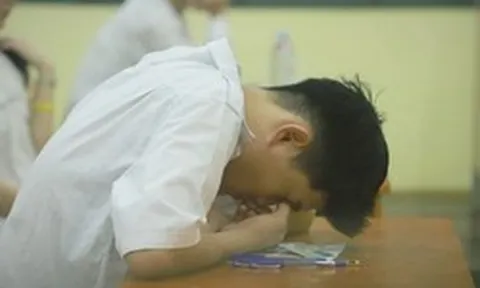 Điều phụ huynh, học sinh Hà Nội LO nhất lúc này!