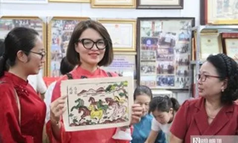 Làng tranh Đông Hồ rộn ràng trước giờ khắc được thế giới gọi tên