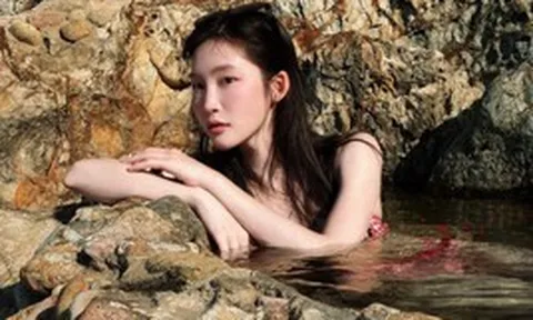 Gây phẫn nộ vì mặc bikini tắm Giếng Tiên, Juky San lên tiếng