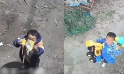 Cậu bé 4 tuổi ở quê gọi bố qua camera xin mua đồ chơi: Dễ thương đến mức cư dân mạng liên tục xin địa chỉ để gửi quà