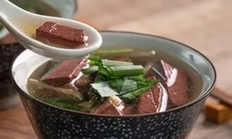 Món "súp đường phố" này được ví như "thuốc bổ tự nhiên": Vừa tăng cơ, bổ máu, ăn đúng cách còn giúp trẻ lâu