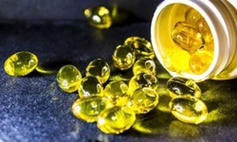Vì sao không phải ai cũng nên uống omega-3? Bác sĩ Bệnh viện Bạch Mai giải thích