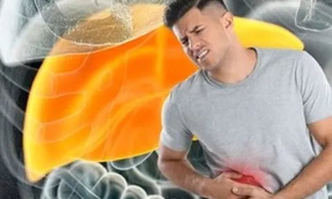 Thấy 5 dấu hiệu này xuất hiện vào buổi tối, cẩn thận lá gan đang ngập trong mỡ