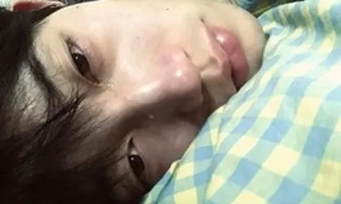 Cùng 1 khung giờ mỗi đêm bạn đều đột nhiên thức giấc? Bác sĩ khuyên nên đi khám ngay 4 bệnh