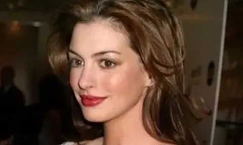 Người phụ nữ đẹp nhất thế giới năm 2026