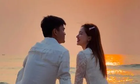 Khoảnh khắc đón bình minh 'lịm tim' của Hòa Minzy và bạn trai quân nhân