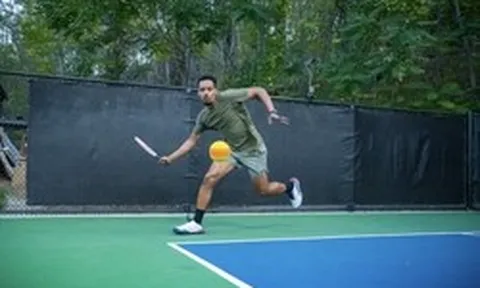 Xuất hiện môn thể thao dùng vợt, không gây ồn, hứa hẹn soán ngôi pickleball