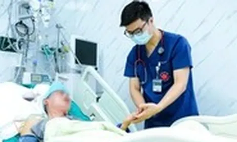 Tắm ngay sau khi đi nắng: Thói quen nguy hiểm dễ gây đột quỵ