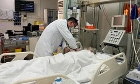 3 người trong 1 công ty cùng bị phình động mạch não, người sếp qua đời ở tuổi 40: Có gì uẩn khúc?