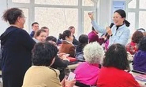 Trung Quốc mạnh tay dọn dẹp 'thần y mạng'