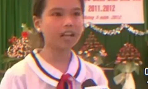 Bé gái lớp 5 có màn trả lời phỏng vấn gây bão MXH: 13 năm trước mạnh dạn nói ước mơ, giờ đã làm được, còn oách như này đây!