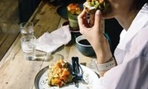 4 nhóm thực phẩm giúp kiềm chế cơn thèm ăn, rất cần biết khi muốn giảm cân hoặc detox cơ thể