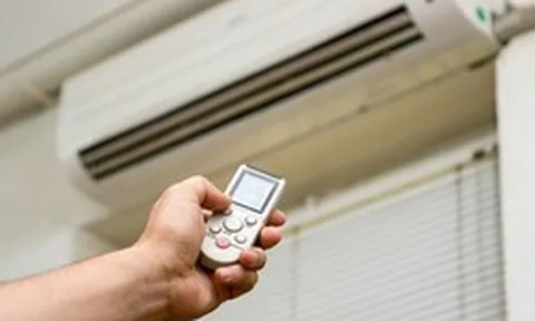 Hiện tượng điều hòa đang bật thì tự tắt