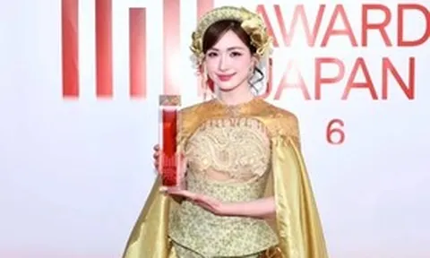 Ca sĩ Hòa Minzy đón tin vui