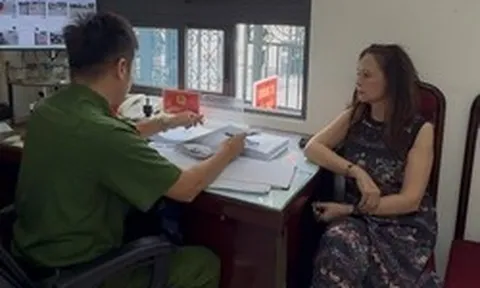 Nữ NSND đình đám gửi đơn đến cơ quan chức vì ký "hợp đồng kỳ nghỉ"