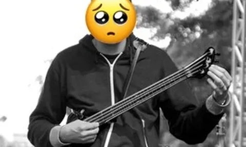 Sững sờ tin nam ca sĩ đình đám vừa qua đời sau vài ngày vào phòng hồi sức tích cực (ICU)