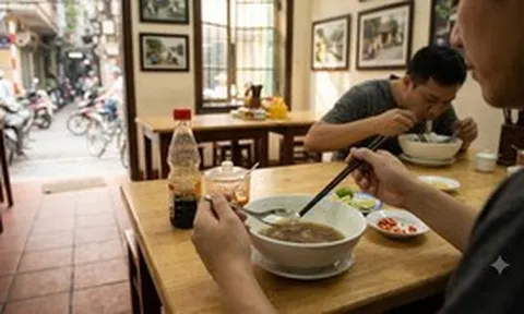 Thói quen phổ biến khi ăn phở khiến người Việt nạp lượng muối lớn